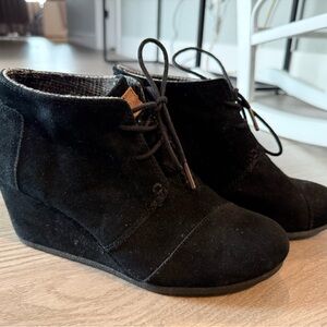 Toms Black Suede Lace-Up Wedges Ankle Boots